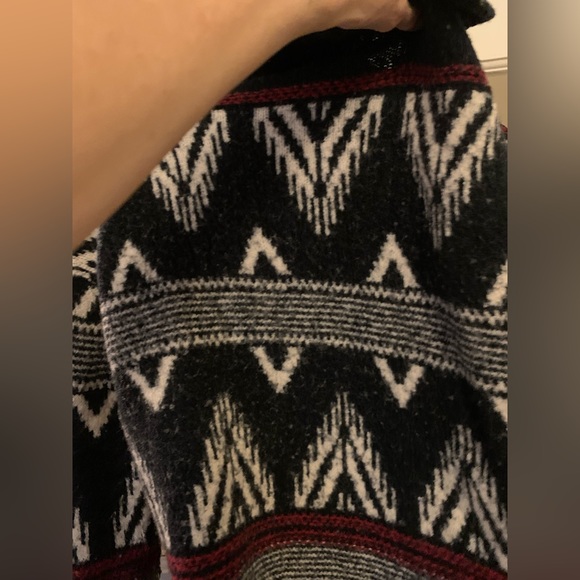 A & F Medium cozy sweater - Picture 2 of 3